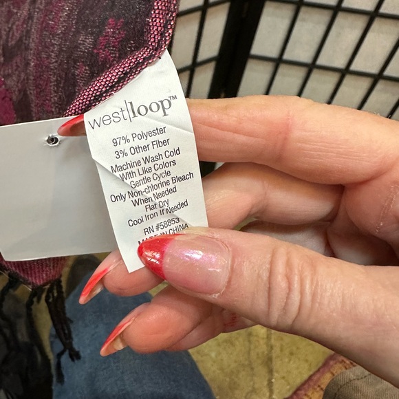 Pashmina Scarf red & Grey w/silver metallic thread & black fringe aprox 27”x 70” - Picture 6 of 8